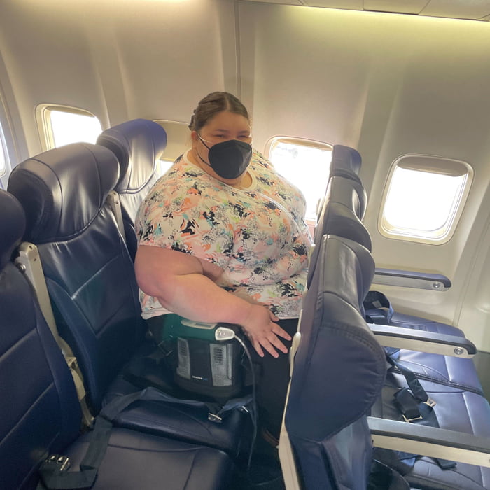 Do you think fat people should pay more for airplane seats?