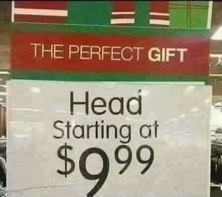 Discount on Christmas head – meme