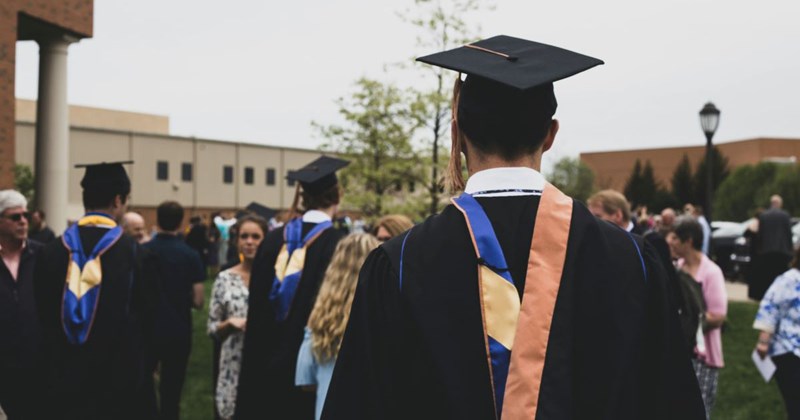 Dad skips son’s high school graduation for 14-year-old stepdaughters competition that her mom is already attending: ‘Once she came into his life he prioritized her every step of the way’