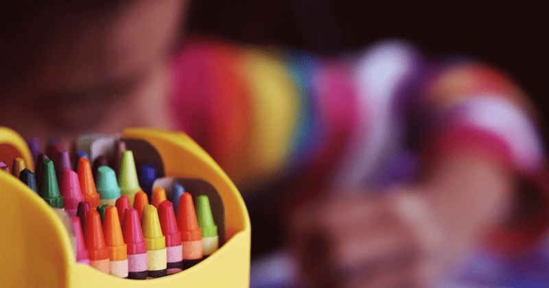 Freeloading dad asks teacher to make 8-year-old son and stepdaughter share school supplies, gets mad when ex-wife puts a stop to it: ‘They can’t afford to do this’