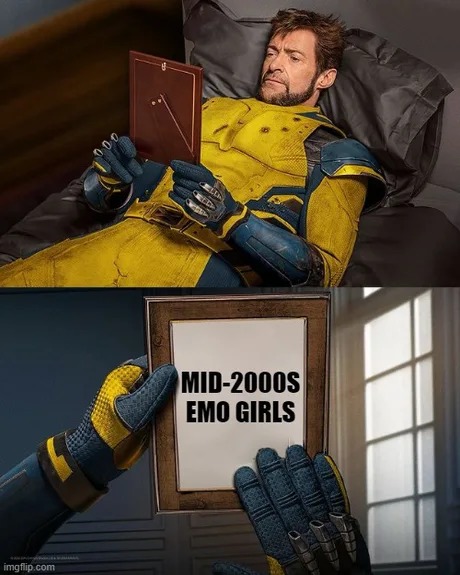 Emo girls from the 2000s – meme