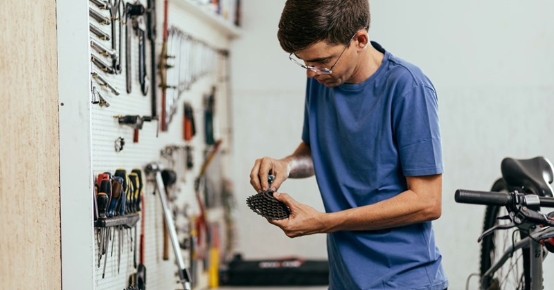 19-year-old worker is forced to work 8 hours without break, works 30 minute lunch unpaid: ‘Flip the store sign to closed’