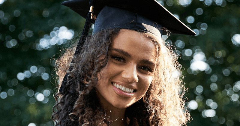 Dad of 2 receives financial windfall, pours into 17-year-old son’s college fund while ignoring 21-year-old daughter’s college tuition: ‘I feel like we’re doing our best’