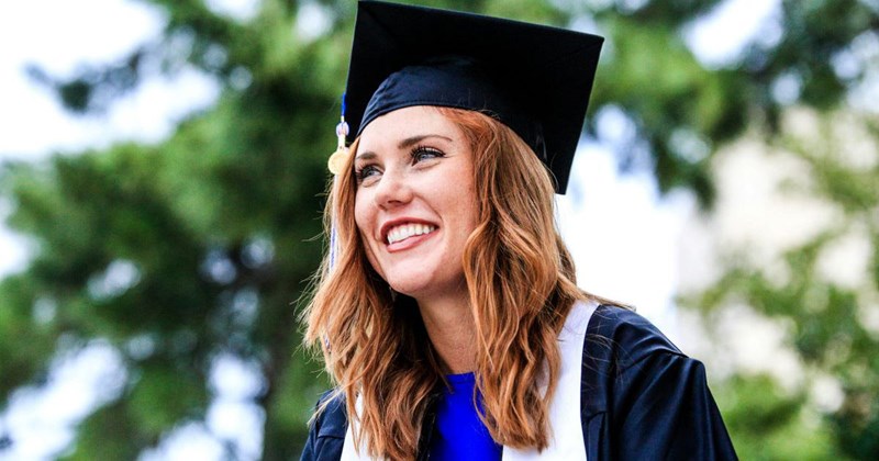 25-year-old woman walks out when her boyfriend proposes on the day of her law school graduation: ‘I felt like he hijacked a day that was meant to celebrate my success’