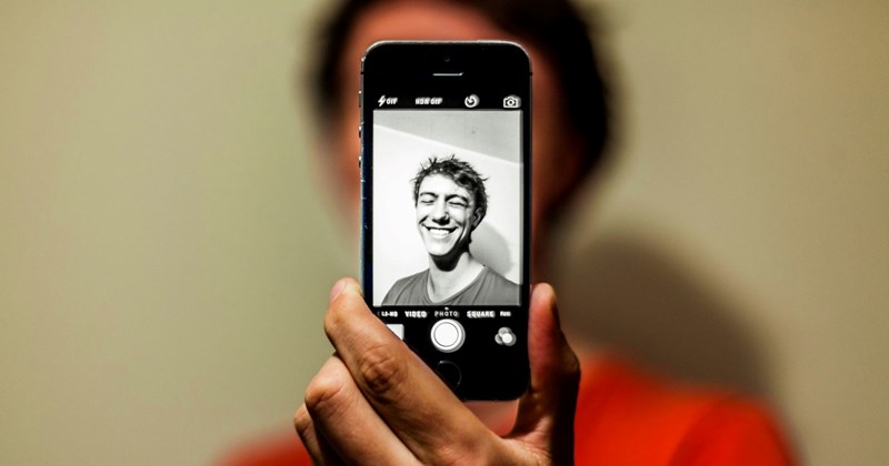 ‘Your employers seem to think you are irresponsible children’: Workplace requires employees take a selfie every time they clock in or out, employee pushes back on invasion of privacy