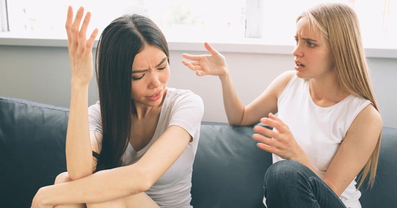 ‘I’m not your safety net’: 26-year-old mooch begs her roommate to use their emergency savings fund to pay for rent after spending her money on a ‘weekend getaway,’ frugal friend refuses