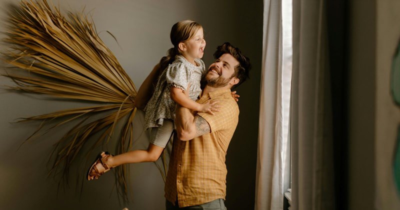 Girlfriend tells her 24-year-old boyfriend’s adoptive daughter 5-year-old daughter that he’s not her real dad because he’s biologically her brother: ‘I got custody of her when I was 19’