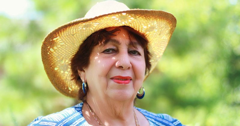Mom tells daughter she wants her future grandchildren to call her "Honey" instead of "Grandma," daughter pushes back because of it’s romantic implications: ‘She and her husband call each other Honey’