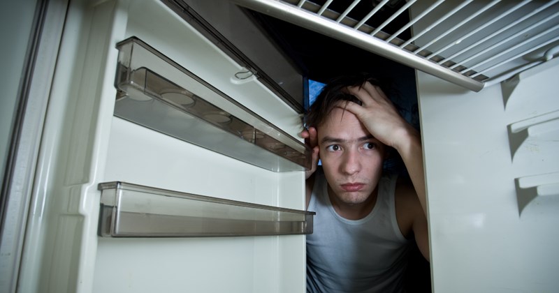 ‘I snapped’: 16-year-old expected to fend for himself after his mom and stepdad repeatedly ‘forget’ to stock the fridge, he calls them out after catching them at a restaurant