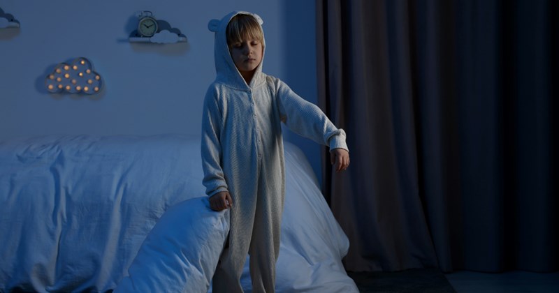 ‘[I don’t] want to deal with her kid’: Dad’s girlfriend demands her 15-year-old ‘stepson’ handle night parenting for her clingy 5-year-old, then the teenager forces her to parent by locking his door