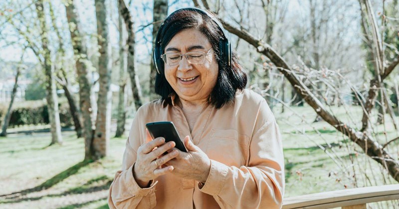 The Wildest Parenting Texts of the Week (February 25, 2025)